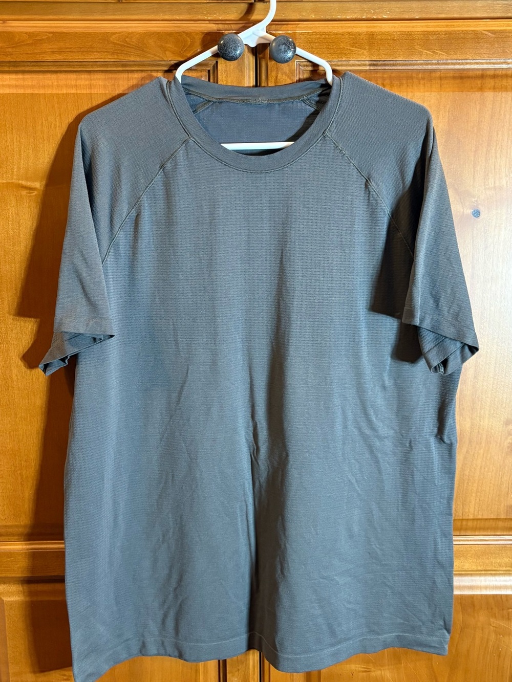 Lululemon Metal Vent Tech Short Sleeve Shirt Men XL Grey Heathered Stripe